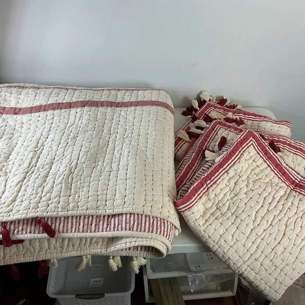 Pottery Barn Nellie Pick Stitch Red & Cream Reversible King Quilt & 3 Euro Shams